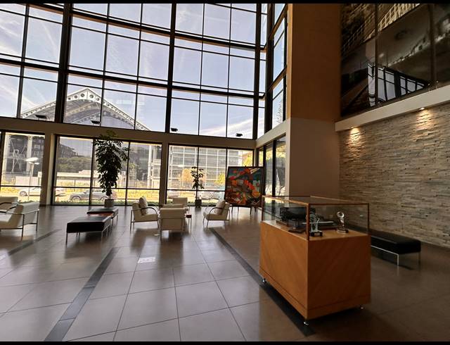 9,657M² OFFICE TO LET IN PARKTOWN